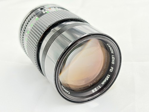 Canon lens 135mm 2 - 135mm, f/2.8